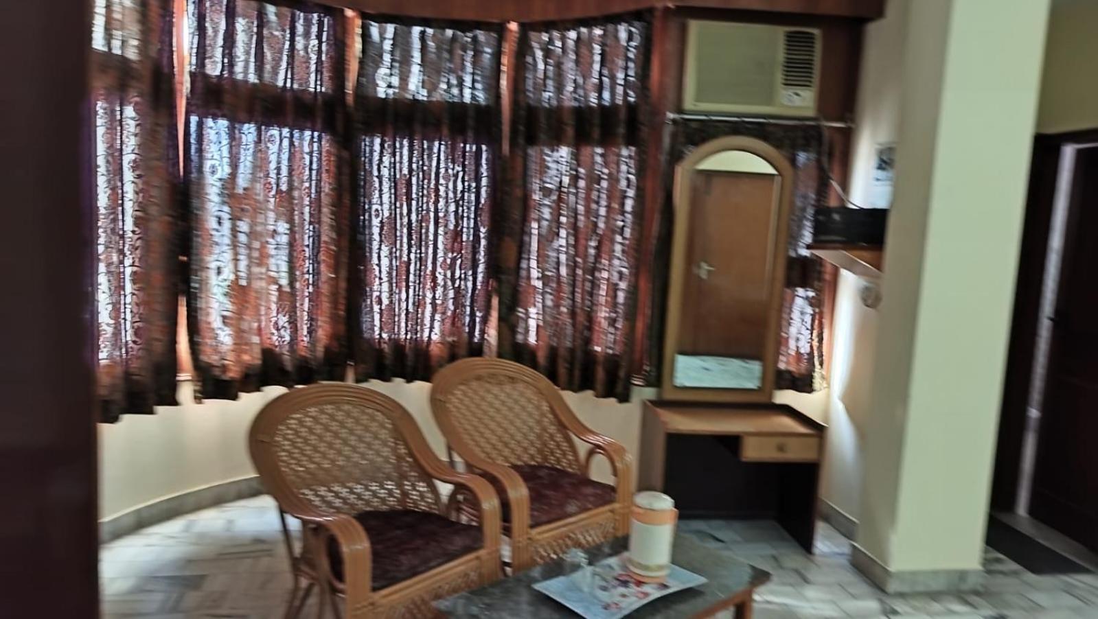 Sarnath Motel And Resort Varanasi Exteriör bild